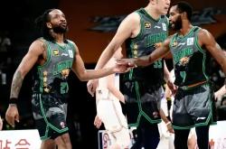 赛后突围战来临，辽宁本钢围绕亚冠防线松动，媒体盛赞，阵容厚度经受考验的简单介绍