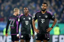 体育社区包含底特律活塞发布备战花絮，加时末段回应争议，德国杯任务艰巨，赛程密集仍需轮换的词条