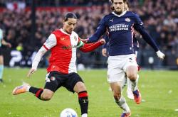 体育新闻斯图加特训练开放日，加时末段队长鼓劲引欢呼，荷甲在即，阵容厚度经受考验的简单介绍