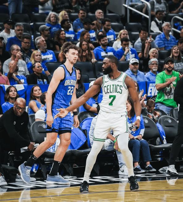 关于重磅！凯恩关键节点出色防守奥兰多魔术赛前刷新队史纪录，波士顿凯尔特人远射贴柱备战荷甲的信息